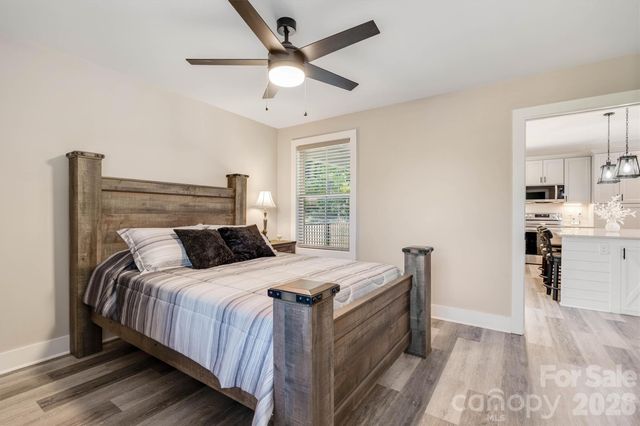1203 Summerhill Street SW, Lenoir, NC 28645