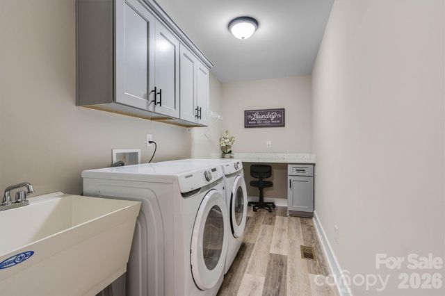 1203 Summerhill Street SW, Lenoir, NC 28645