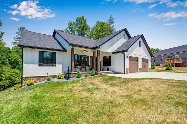 1203 Summerhill Street SW, Lenoir, NC 28645
