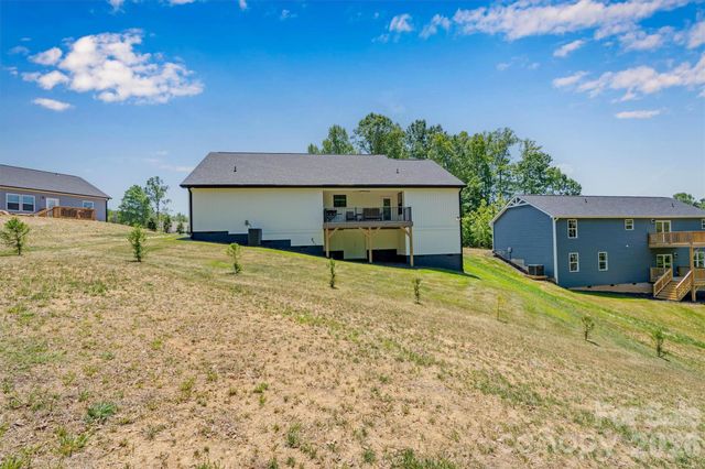 1203 Summerhill Street SW, Lenoir, NC 28645