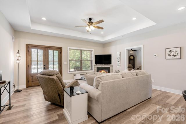 1203 Summerhill Street SW, Lenoir, NC 28645