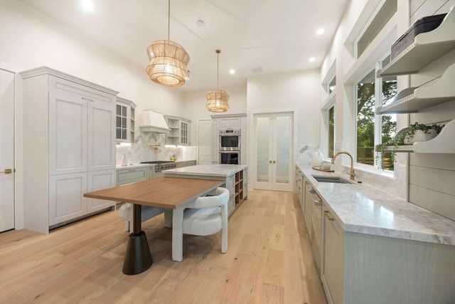 5535 Birdwood Road, Houston, TX 77096