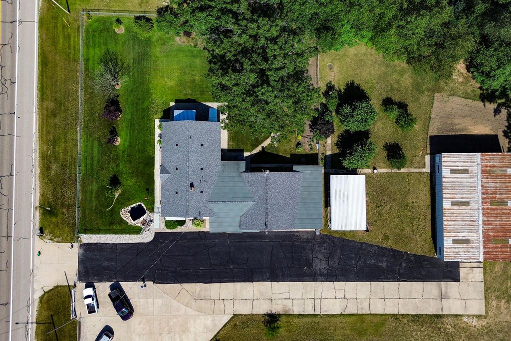 7601 E Apple Avenue Commercial, Egelston Twp, MI 49442