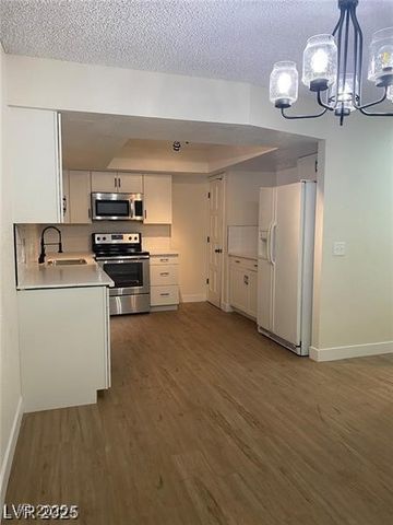 4488 Los Reyes Court, Las Vegas, NV 89121