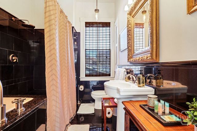 1815 Barnard Street, Savannah, GA 31401