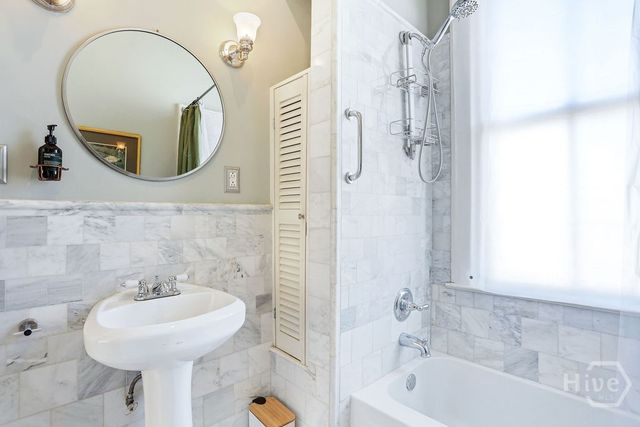 1815 Barnard Street, Savannah, GA 31401