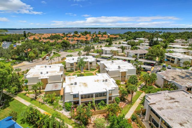 1551 NE 13th Terrace A16, Jensen Beach, FL 34957