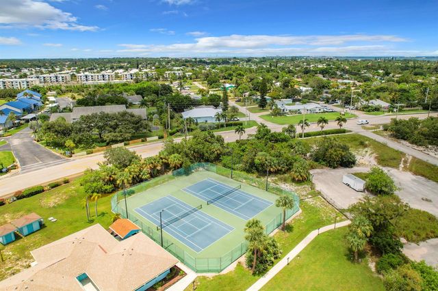 1551 NE 13th Terrace A16, Jensen Beach, FL 34957