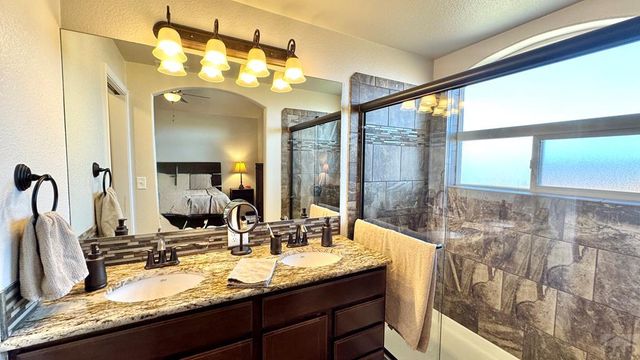 921 Plumcrest Dr, Pueblo, CO 81005