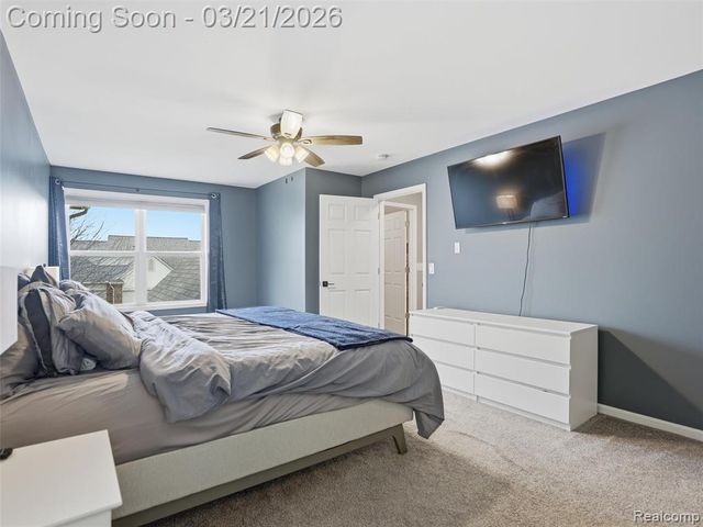 20766 Sleepy Hollow Drive, Macomb, MI 48044