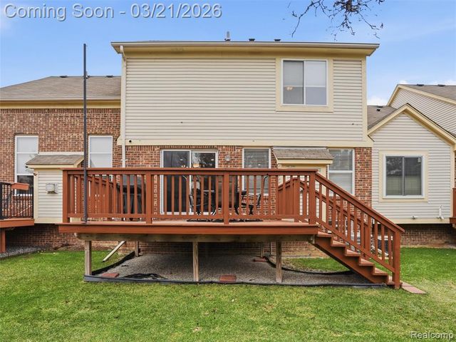 20766 Sleepy Hollow Drive, Macomb, MI 48044