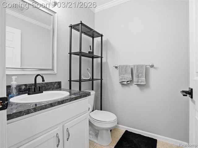 20766 Sleepy Hollow Drive, Macomb, MI 48044