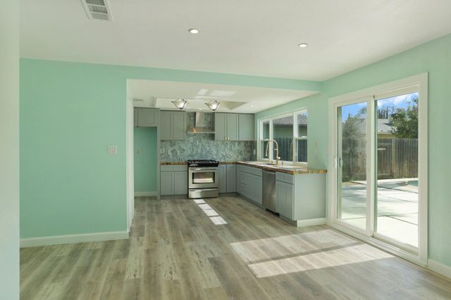 7069 Lynnetree Way, Citrus Heights, CA 95610