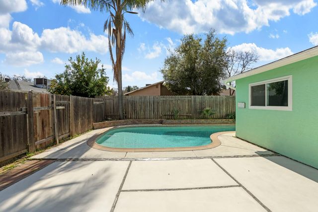 7069 Lynnetree Way, Citrus Heights, CA 95610