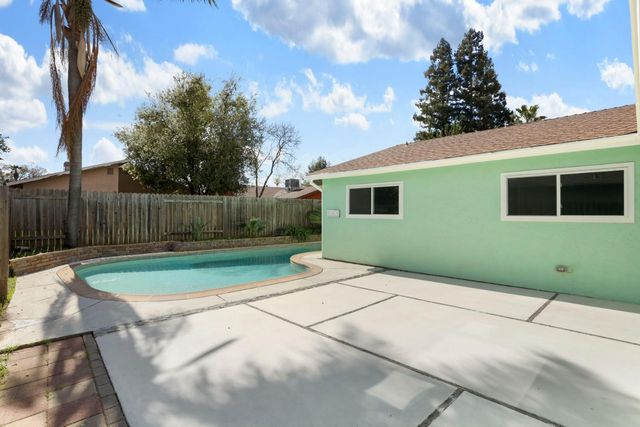 7069 Lynnetree Way, Citrus Heights, CA 95610