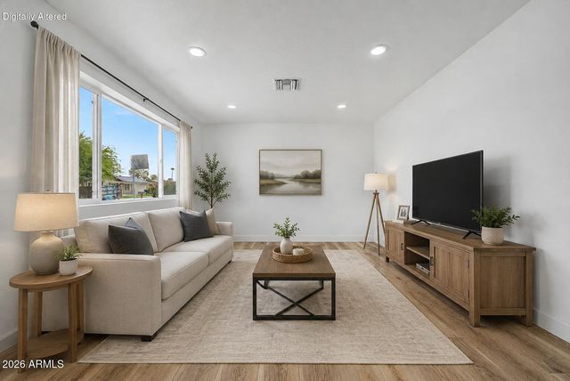 1821 W VILLA RITA Drive, Phoenix, AZ 85023