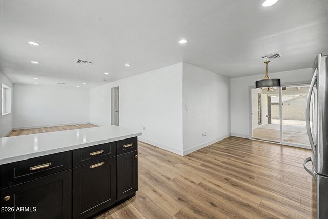 1821 W VILLA RITA Drive, Phoenix, AZ 85023