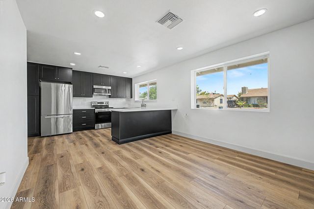 1821 W VILLA RITA Drive, Phoenix, AZ 85023