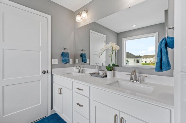 612 Grouse Way, New Richmond, WI 54017