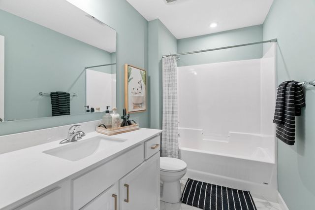 612 Grouse Way, New Richmond, WI 54017