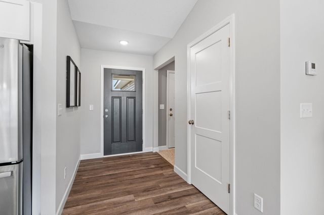 612 Grouse Way, New Richmond, WI 54017
