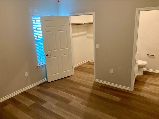 4505 P, Galveston, TX 77551