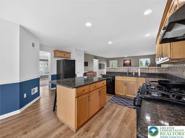 1631 Brown Street, South Whitehall Twp, PA 18104