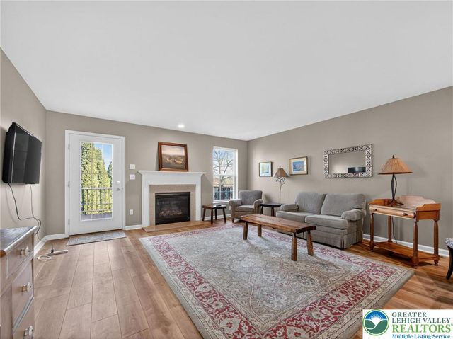 1631 Brown Street, South Whitehall Twp, PA 18104