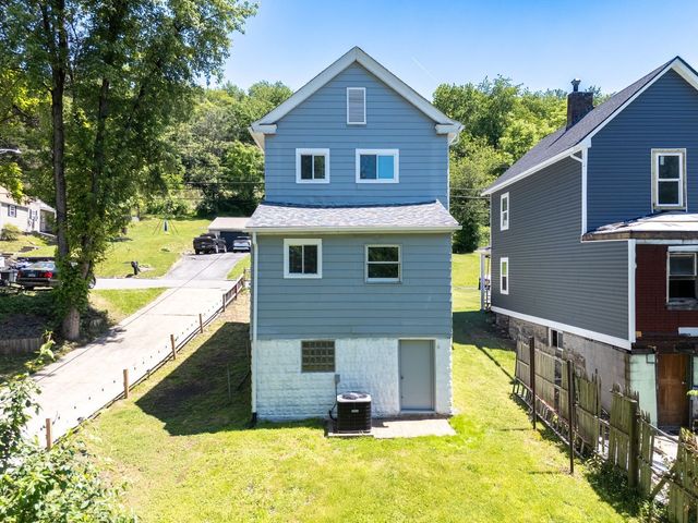 1628 2nd AVENUE, Beaver, PA 15027