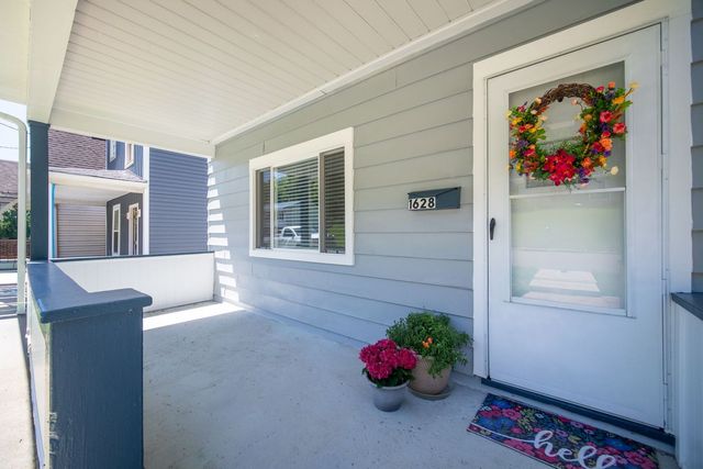 1628 2nd AVENUE, Beaver, PA 15027