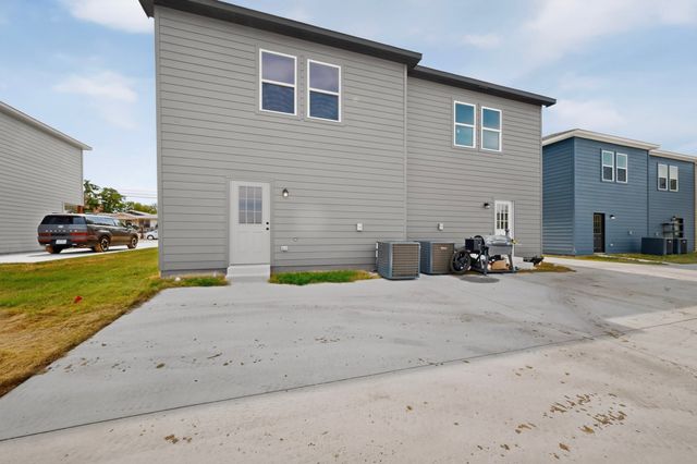 3327 Eastland Street, Fort Worth, TX 76119