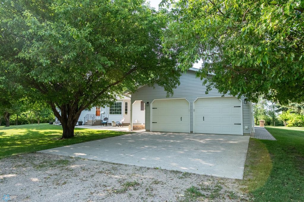 15544 60th Avenue S, Riverton Twp, MN 56547