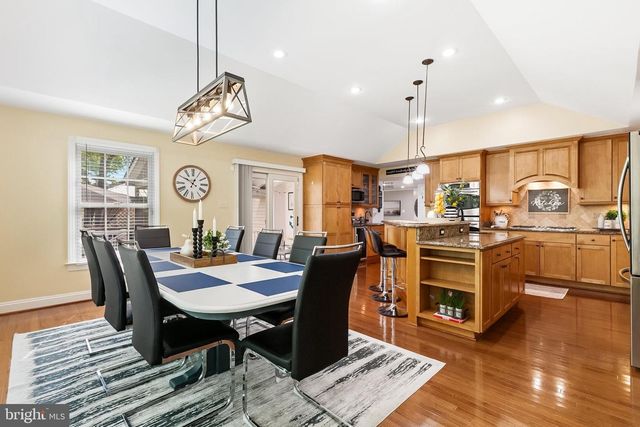 1004 WINDMILL LN, Silver Spring, MD 20905