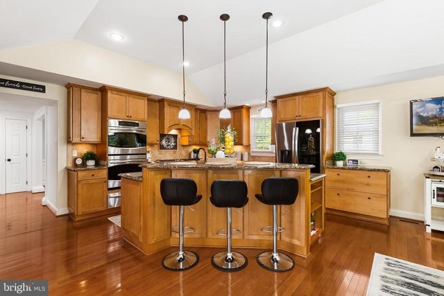 1004 WINDMILL LN, Silver Spring, MD 20905
