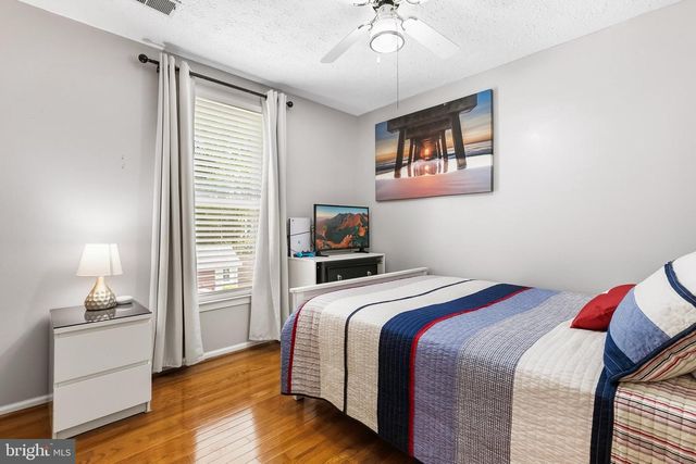 1004 WINDMILL LN, Silver Spring, MD 20905