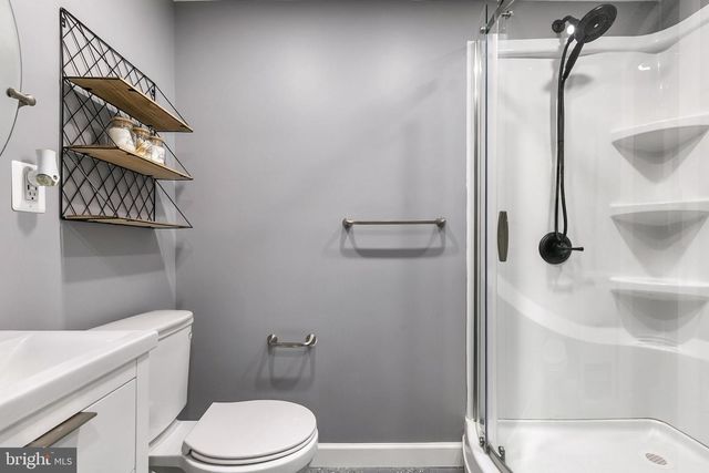 1004 WINDMILL LN, Silver Spring, MD 20905