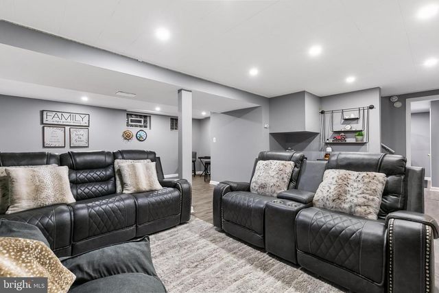 1004 WINDMILL LN, Silver Spring, MD 20905