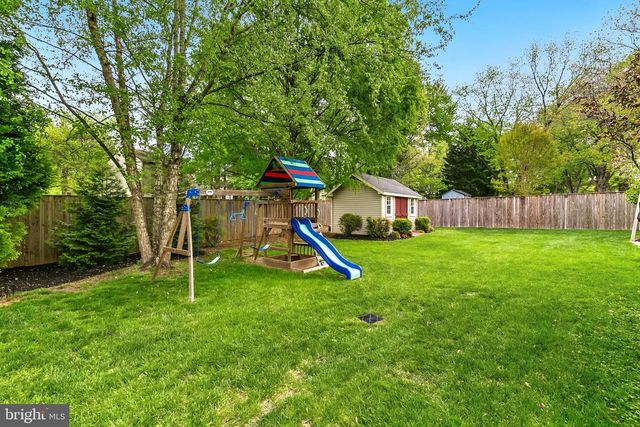 1004 WINDMILL LN, Silver Spring, MD 20905