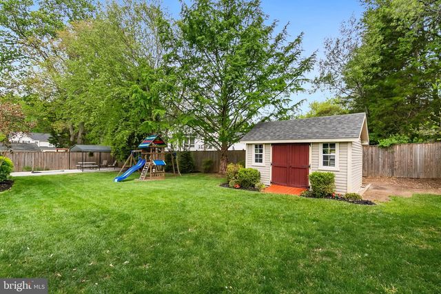 1004 WINDMILL LN, Silver Spring, MD 20905