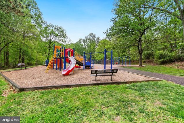 1004 WINDMILL LN, Silver Spring, MD 20905