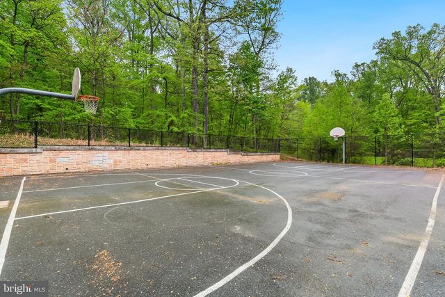 1004 WINDMILL LN, Silver Spring, MD 20905