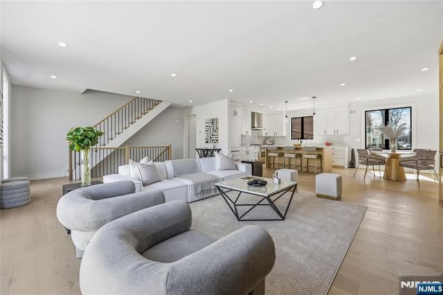 401 B Grand Avenue 401 B, Leonia, NJ 07605