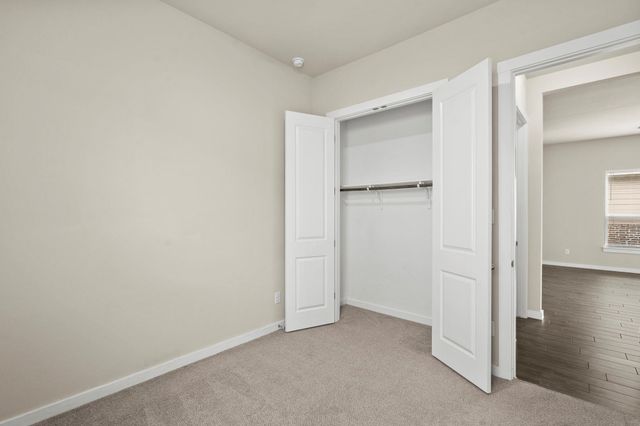 425 Lacey Oak LOOP, San Marcos, TX 78666