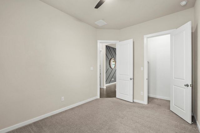 425 Lacey Oak LOOP, San Marcos, TX 78666