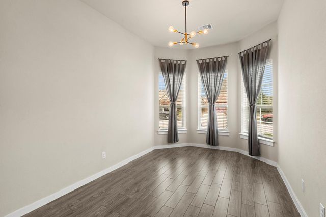 425 Lacey Oak LOOP, San Marcos, TX 78666