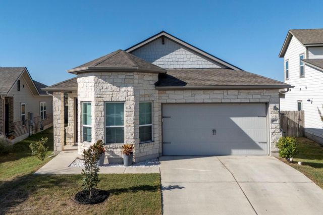 425 Lacey Oak LOOP, San Marcos, TX 78666