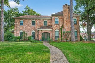 202 Laura Lane, Conroe, TX 77385