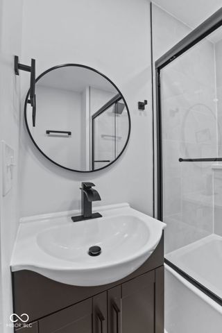 911 Gary Dr, Plainfield, IN 46168