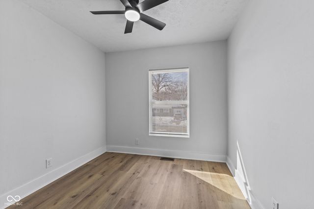 911 Gary Dr, Plainfield, IN 46168