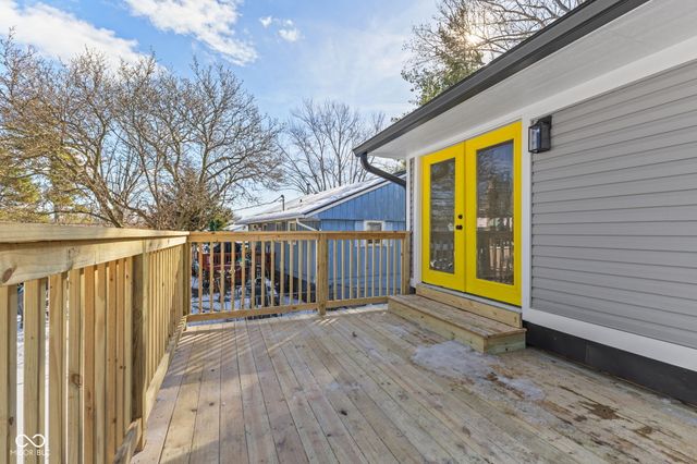 911 Gary Dr, Plainfield, IN 46168